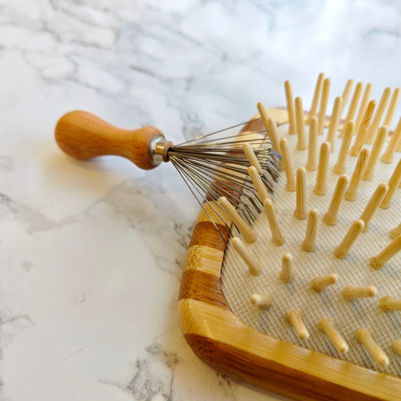 rastrillo-limpiacepillos3